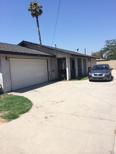 Primary Photo - 129 S Vernon Ave