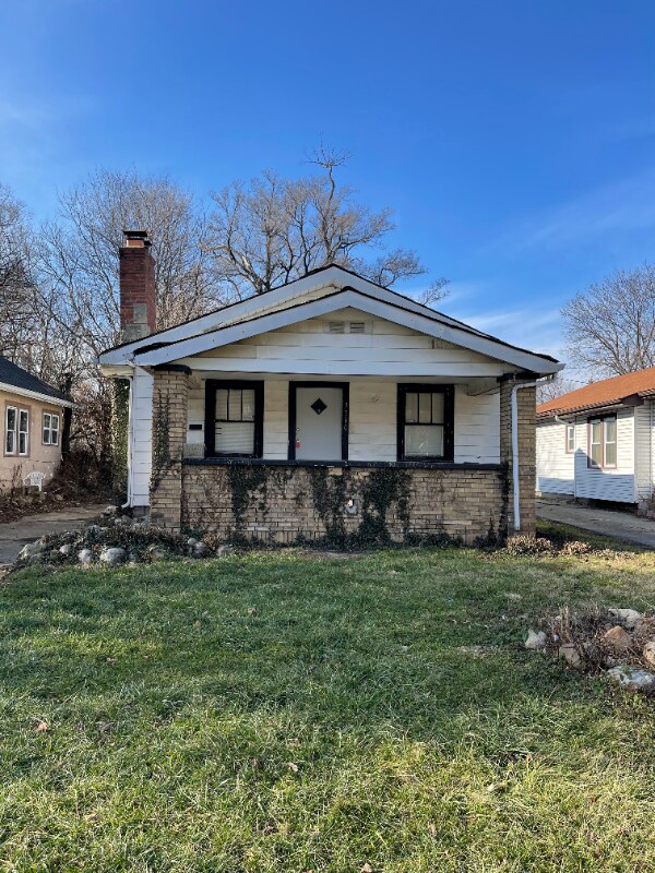 Primary Photo - 3330 Orchard Ave