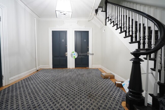 Foto del edificio - 92 Charles St