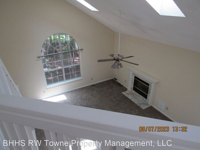 Building Photo - 3 br, 2.5 bath House - 579 Seahorse Run