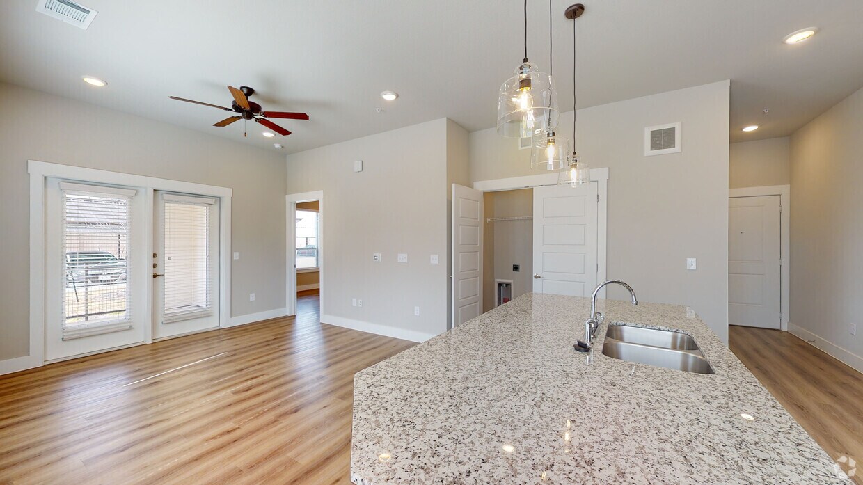 Photo - Hunters Creek Apartments