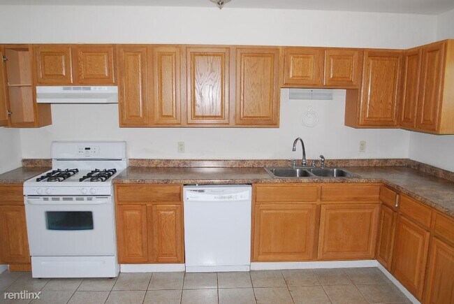 Building Photo - 3 br, 2 bath House - 2214 Swetman Blvd