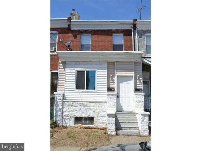 Building Photo - 4952 Hawthorne St