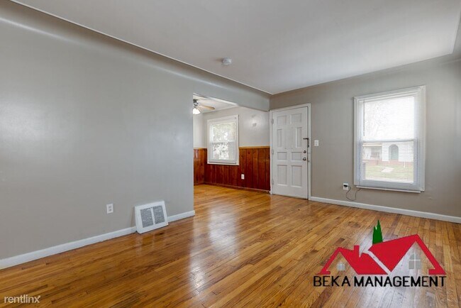 Foto del edificio - 2 br, 1 bath House - 626 Lebaron Ave