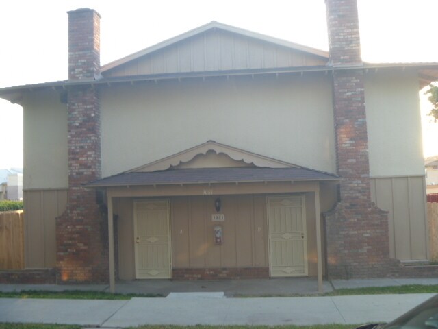 Primary Photo - 3041 Elgin Dr