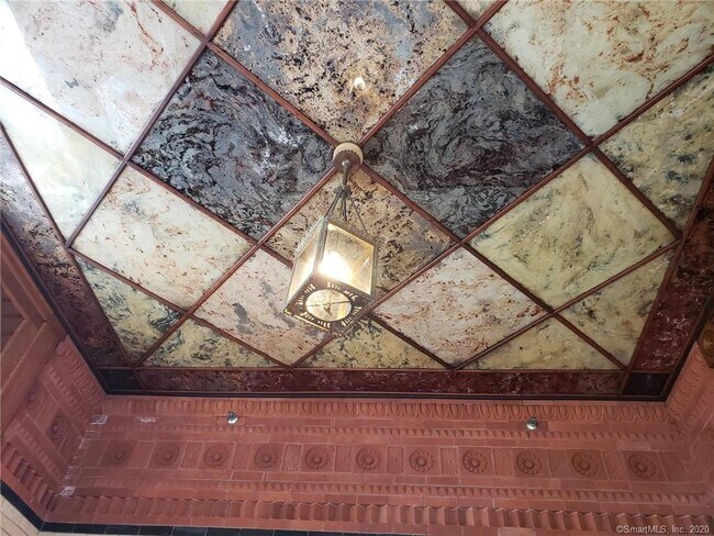 Foto del edificio - 27 Hillside Pl