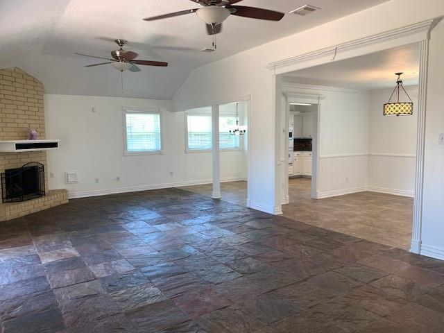 Foto del edificio - 6650 Grove Field Ln