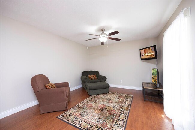 Building Photo - 9029 Gaylord Dr