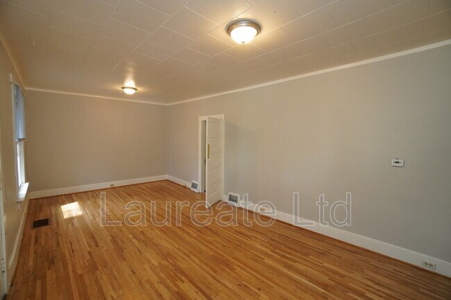 Foto del edificio - 3132 Perry St