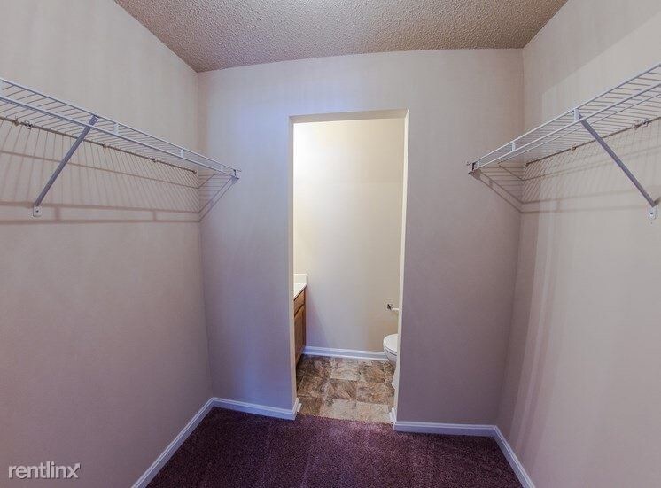 Building Photo - 2 br, 1 bath Apartment - 1618 Clover Street