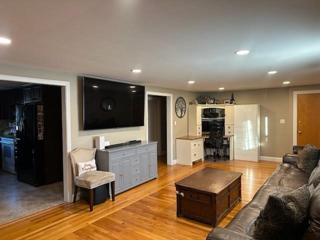 Foto del edificio - 30 Pocasset Ave