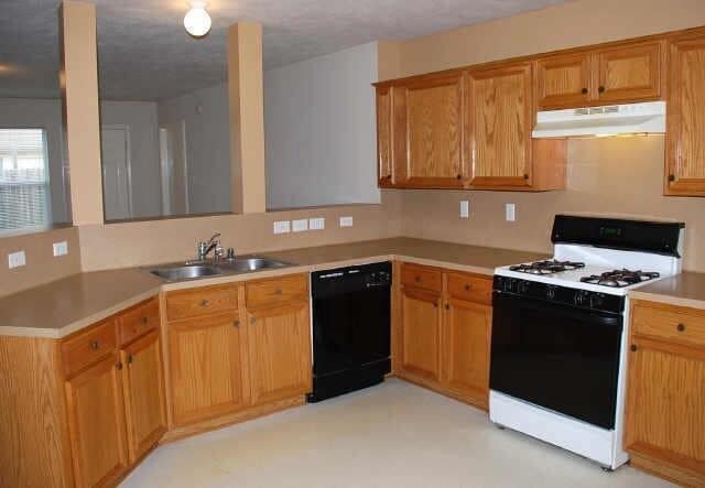 Building Photo - 5400 Tallowpine Terrace