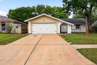 Building Photo - 7622 Bubbling Spring Ln