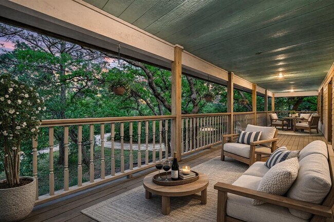 Foto del edificio - 104 Upolu Ct