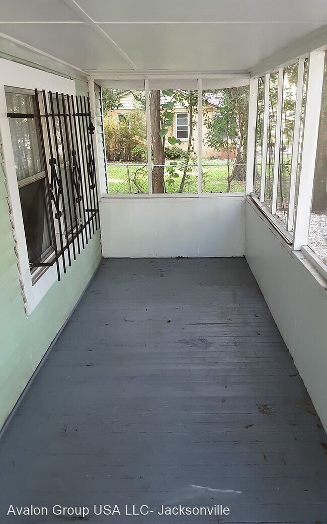 Foto del edificio - 3 br, 1 bath House - 5351 Dodge Rd