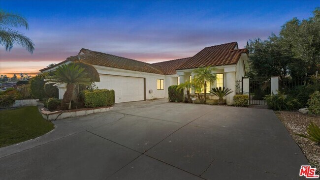 Building Photo - 409 Beverly Dr