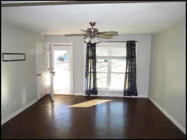 Foto del edificio - 9216 W 6th St