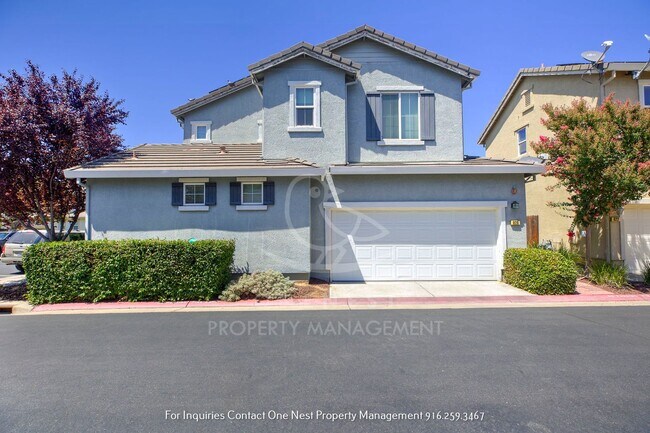 Foto del edificio - Lincoln Crossing; 4 bedroom in Gated commu...
