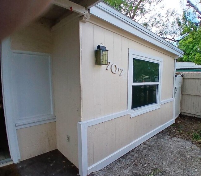 Foto del edificio - 7070 49th Ave N
