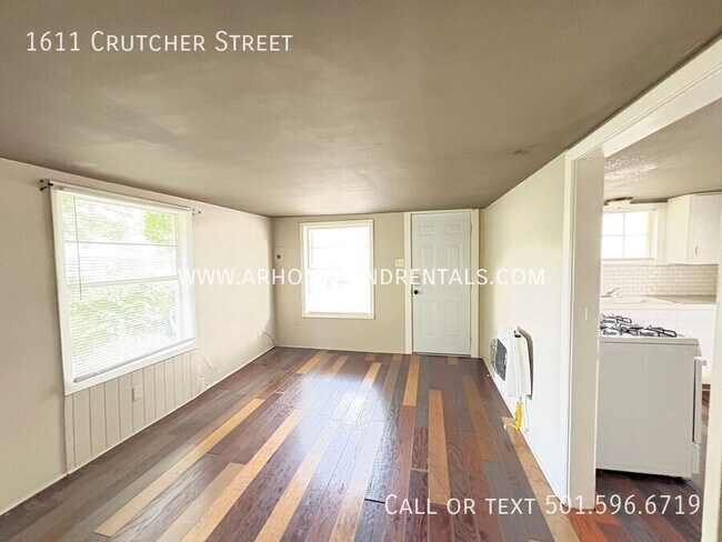 Foto del edificio - 1611 Crutcher St