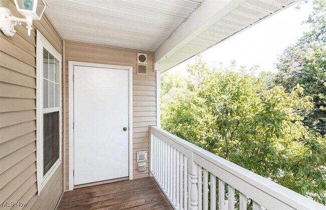 Foto del edificio - 28340 Center Ridge Rd