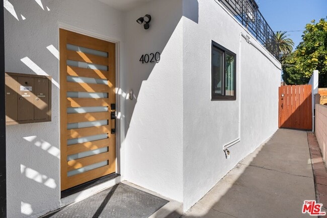 Foto del edificio - 4020 La Salle Ave