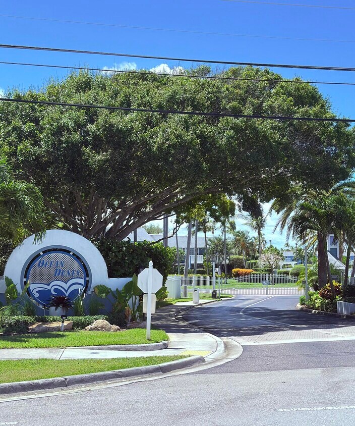 Foto principal - 505 Ocean Dunes Cir
