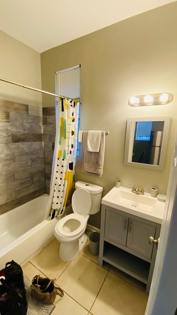 Foto del edificio - 1538 S Millard Ave