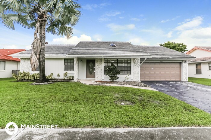 Foto principal - 7911 NW 20th St