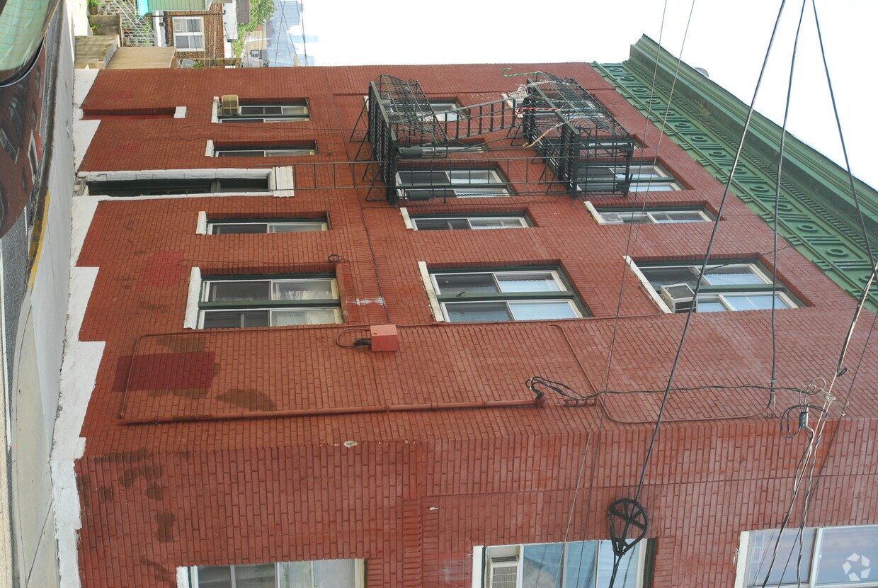 Foto del edificio - 6316 Polk St