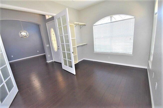 Foto del edificio - 16612 Tudor Grove Dr