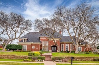 Building Photo - 5375 Spicewood Ln