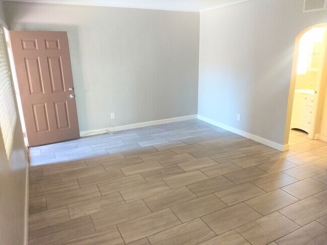 Foto del edificio - PEC1196