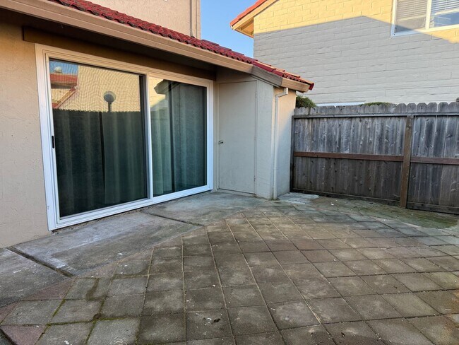 Foto del edificio - 79 Avram Ave