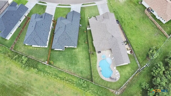 Building Photo - 512 Windy Way Dr