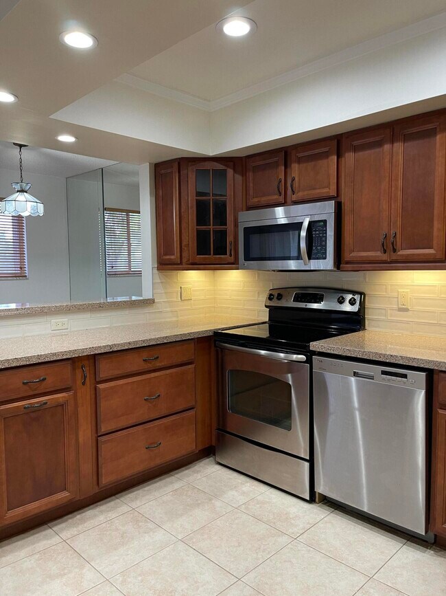 Foto del edificio - 1829 Fairview Villas Dr