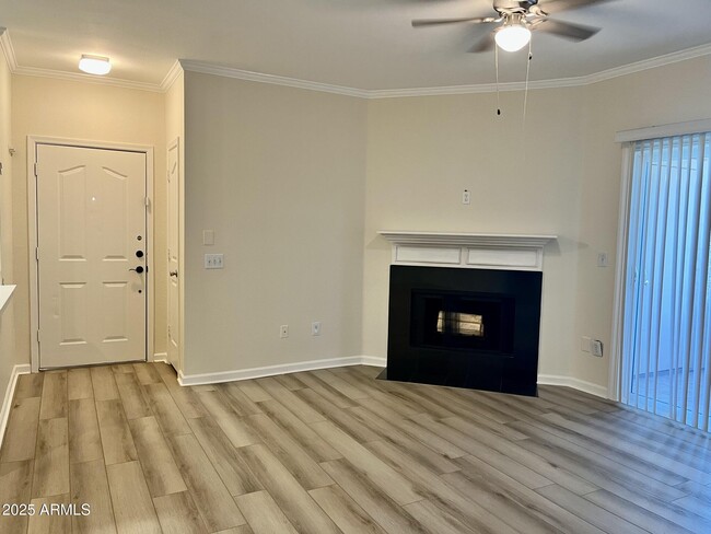 Building Photo - 16013 S Desert Foothills Pkwy