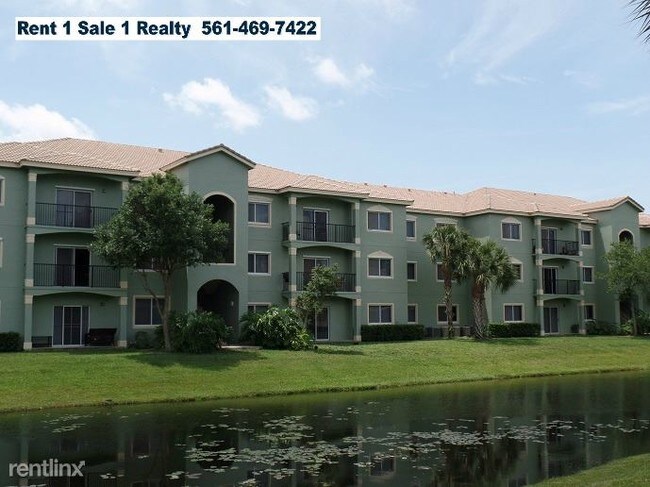 Foto del edificio - 300 Crestwood Cir