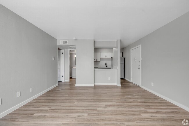 Building Photo - Cottonwood