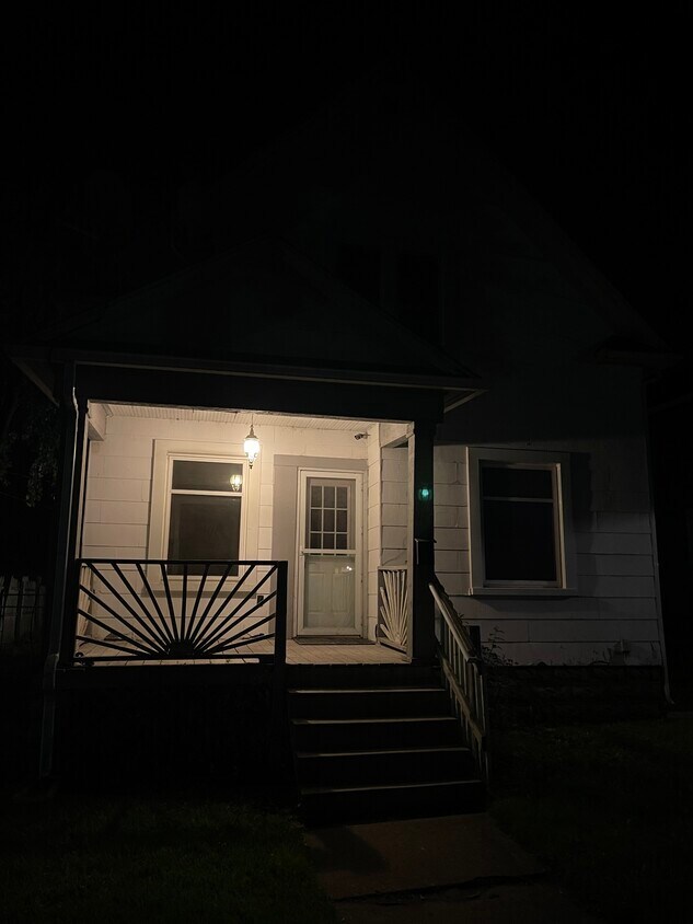 Primary Photo - 815 11th St