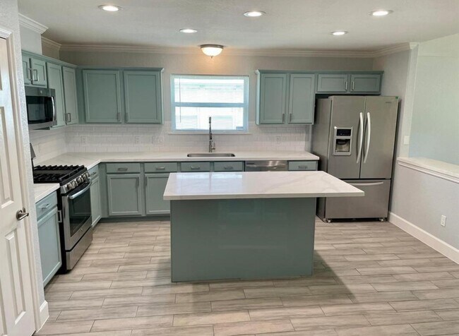 Foto del edificio - 3116 Creek Bank Ln