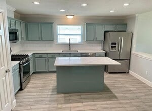 Building Photo - 3116 Creek Bank Ln