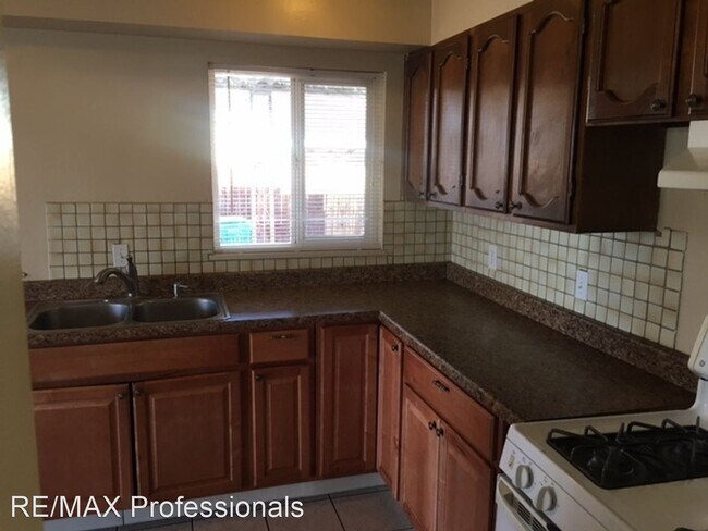 Building Photo - 3 br, 2 bath House - 960 CAPITOL HILL