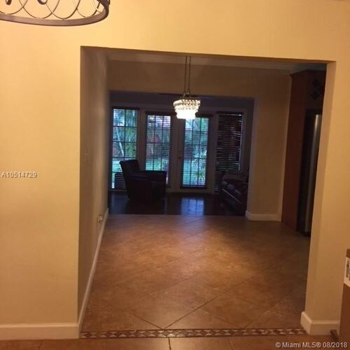 Foto del edificio - 2810 SW 16th Terrace