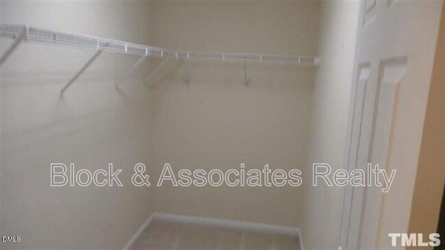 Building Photo - 132 Linden Park Ln