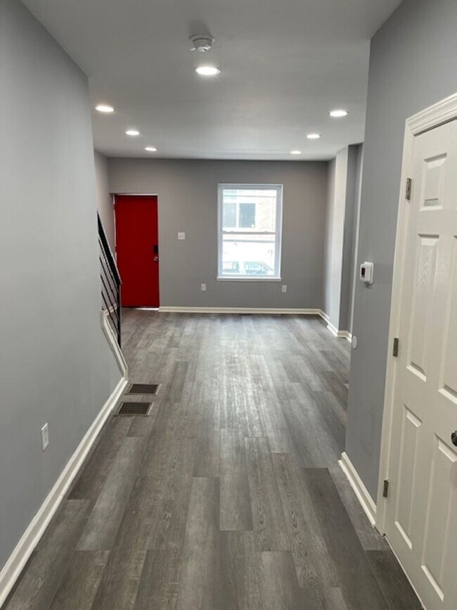 Foto del edificio - Anika Homes 3 Bedroom