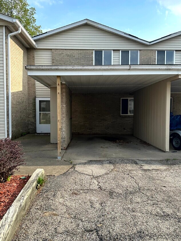 12 Florentine Ct, Pekin, IL 61554 House Rental in Pekin, IL