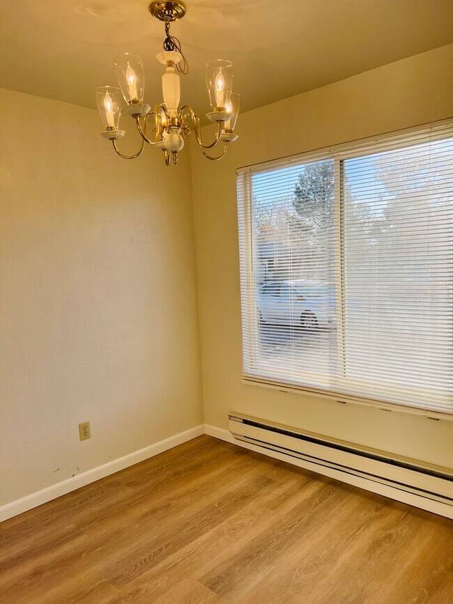 Foto del edificio - 3953 Clear Acre Ln
