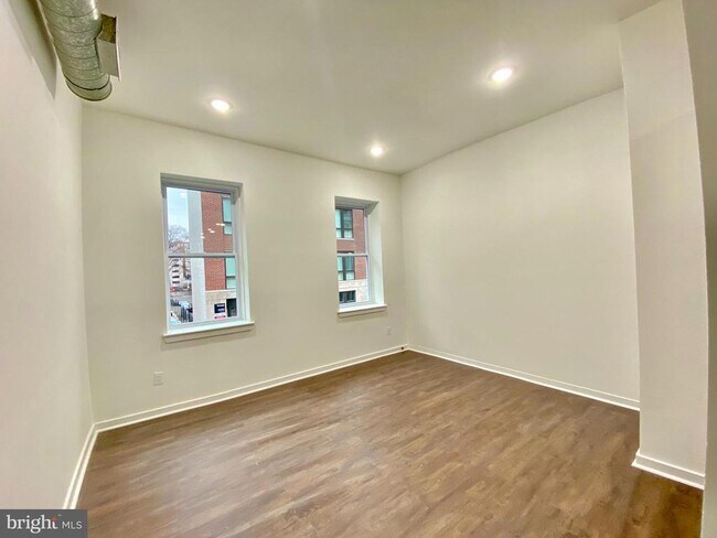 Foto del edificio - 37 N 3rd St