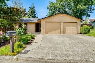 Building Photo - 11821 SE Sunnycreek Ln